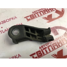 Кронштейн трубки сцепления Partner / Berlingo 1.6HDI 2008- 215273